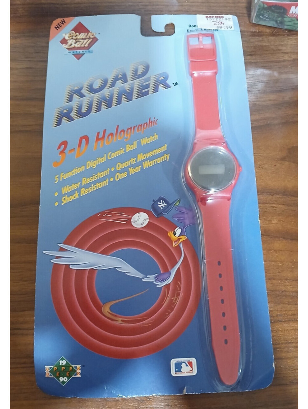 Vintage NIB 1990 Upper Deck Road Runner 3-D Holographic NY Yankees Watch